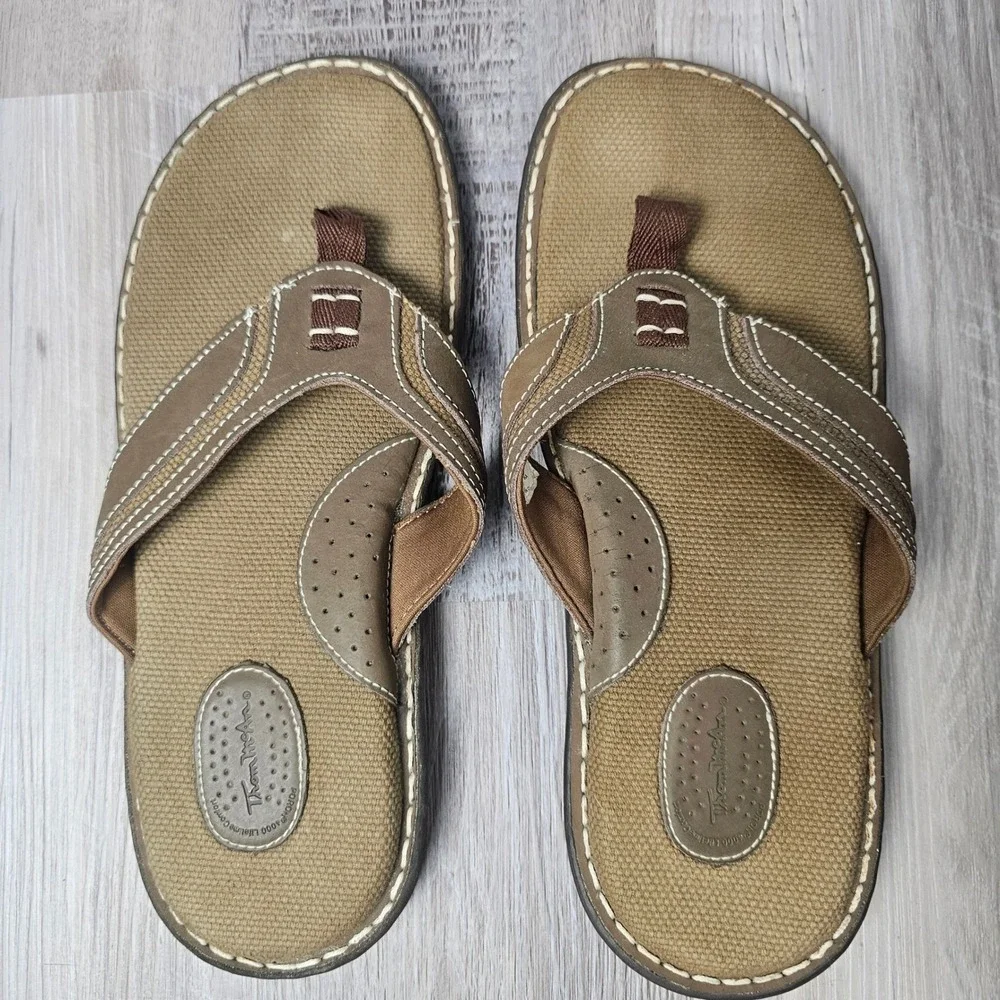 Thom McAn Poron 4000 Sandals Men 10 Brown Leather Upper Comfort Thong Flip Flops